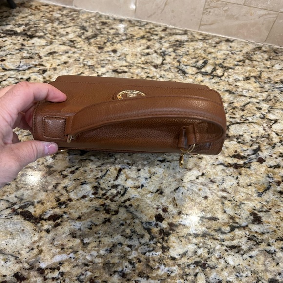 Burberry’s Vintage Satchel Purse leather - Picture 6 of 8